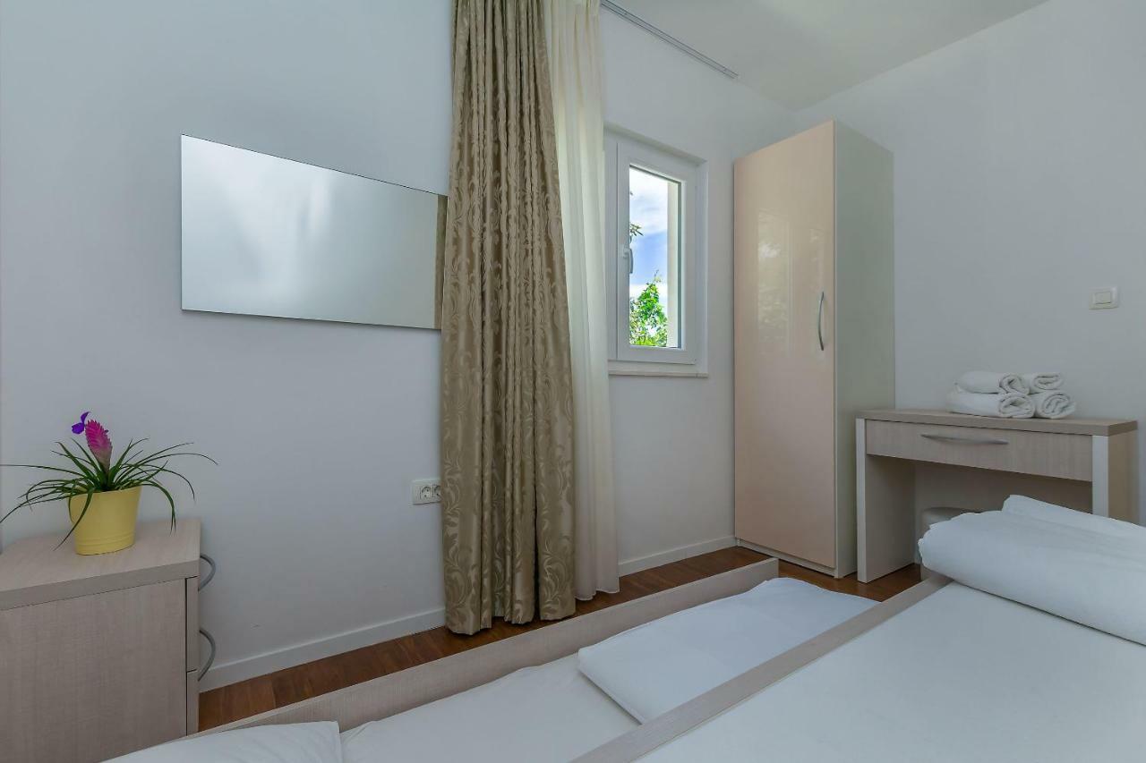 Apartments Villa Aquamarine Duće Εξωτερικό φωτογραφία