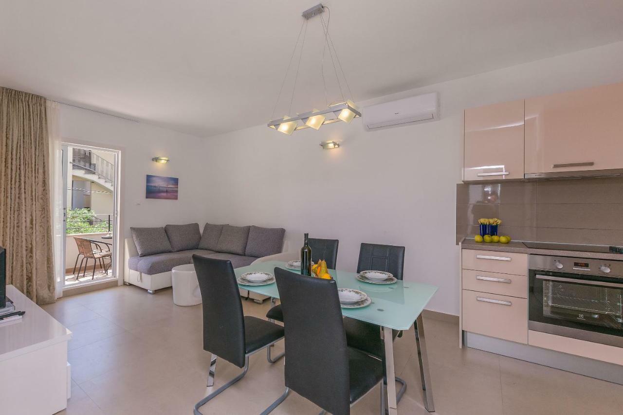 Apartments Villa Aquamarine Duće Εξωτερικό φωτογραφία