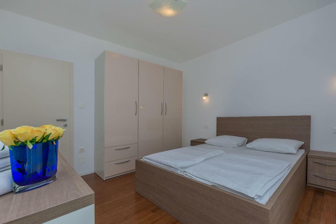 Apartments Villa Aquamarine Duće Εξωτερικό φωτογραφία