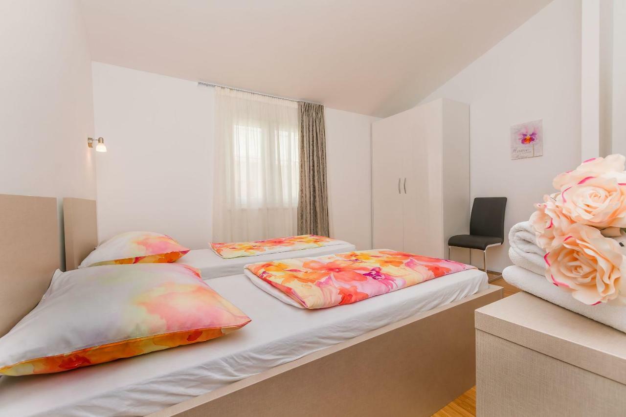 Apartments Villa Aquamarine Duće Εξωτερικό φωτογραφία